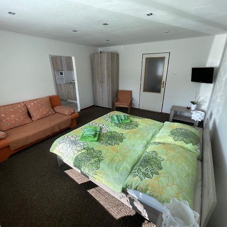 Apartmany Pri Zvonici Oravsky Podzamok Exterior foto