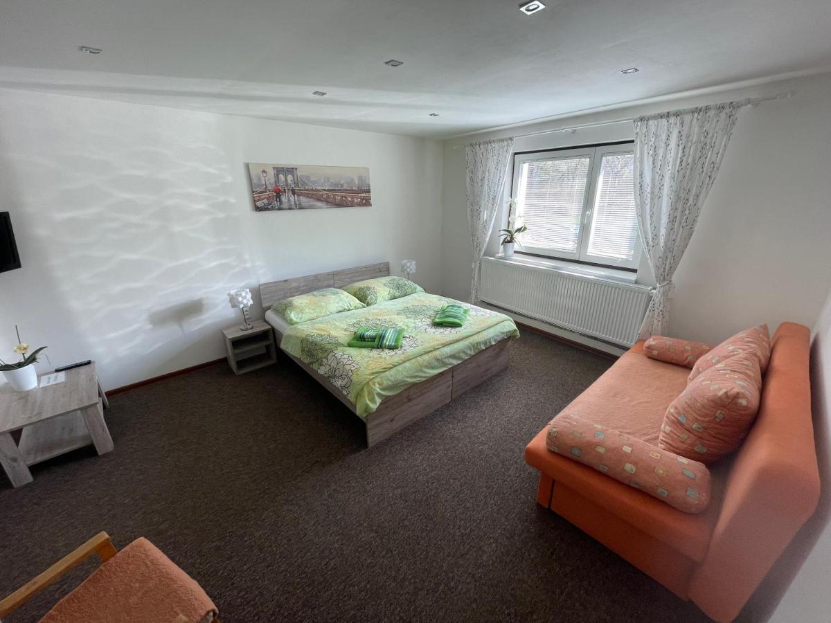 Apartmany Pri Zvonici Oravsky Podzamok Exterior foto